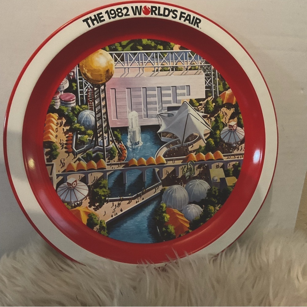 1982 World's Fair  Coca Cola Souvenir Plate
